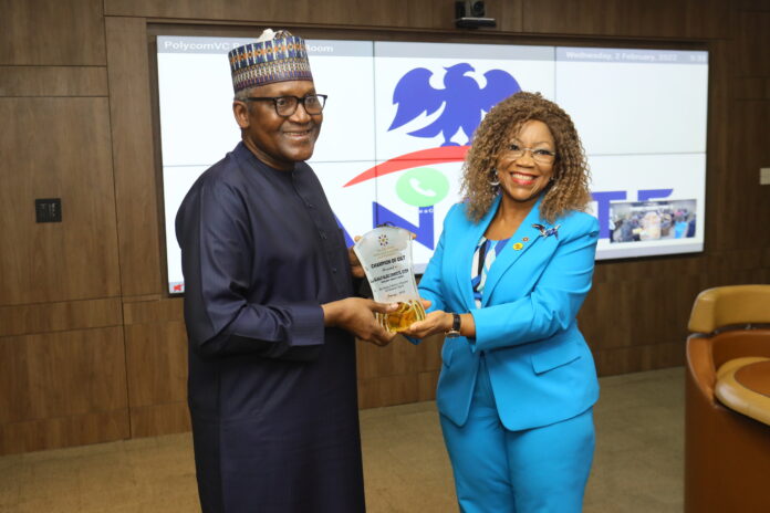 IMGM0183 Dangote receives CILT Champion award, pledges collaboration with institute