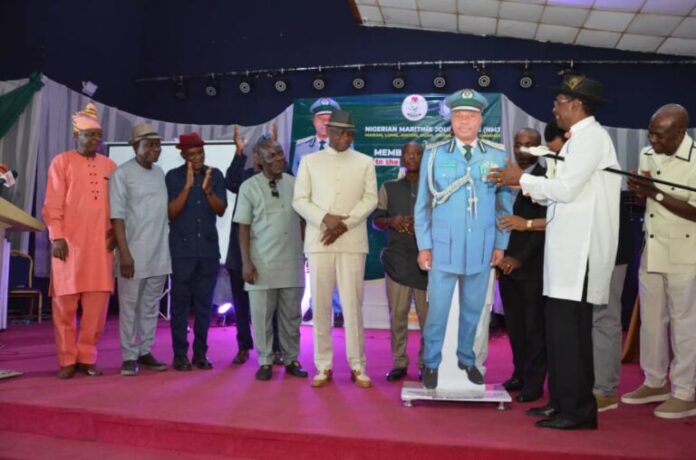 CGC Adeniyi calls for unity, improved welfare as Maritime Journalists honour his exemplary leadership