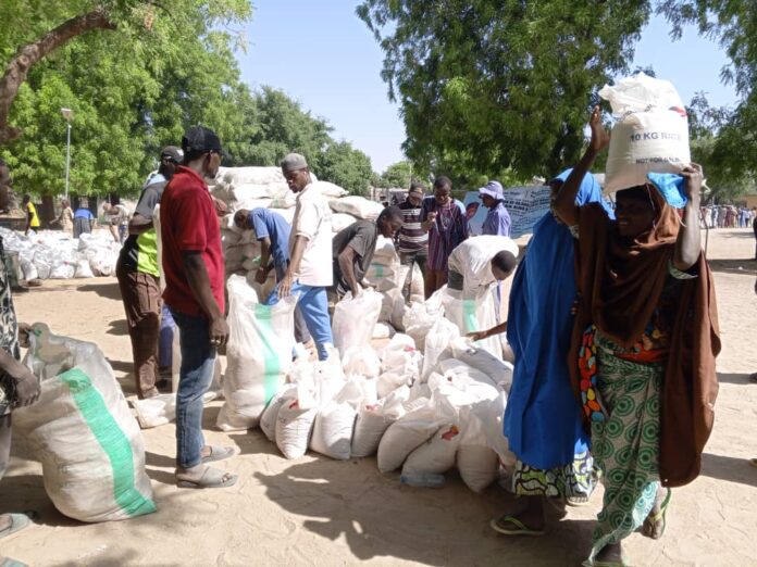 Dangote feeds 40,000 families in Borno