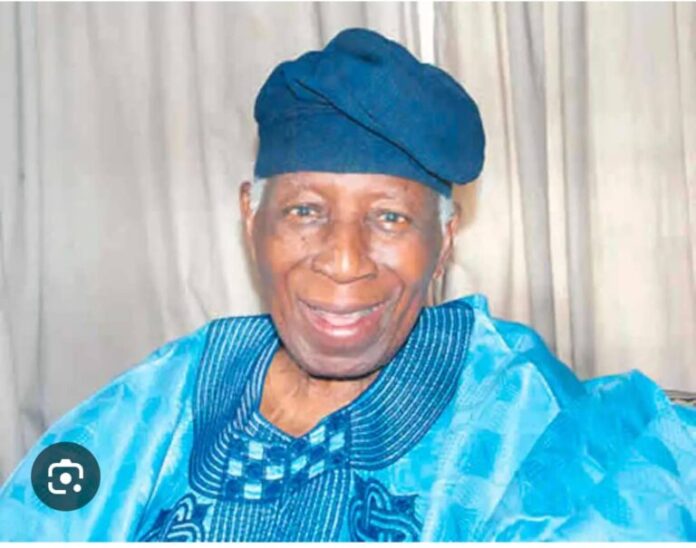 Former Oyo gov, Olunloyo dies at 89