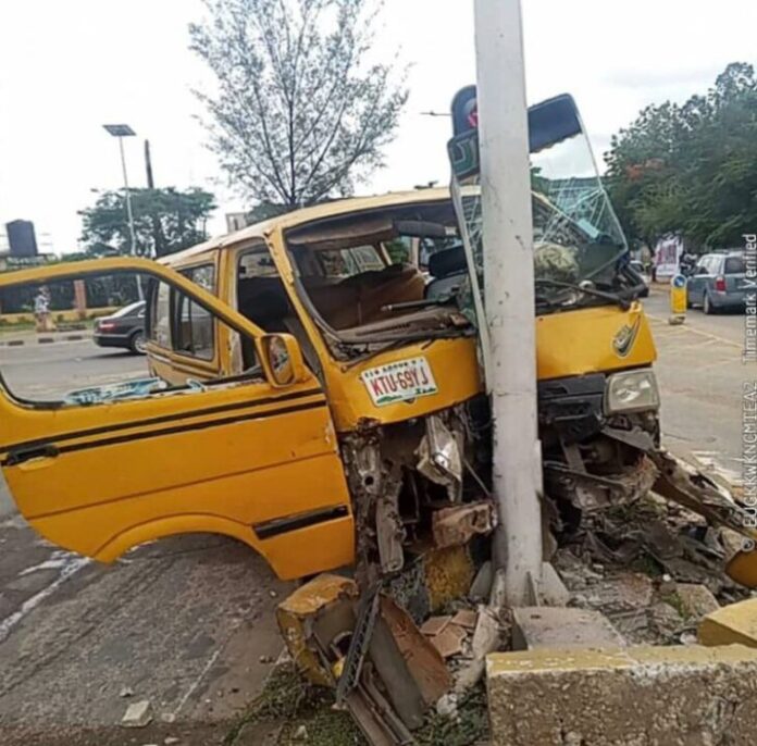 Couple, passengers injured in road accident caused by dunk driver