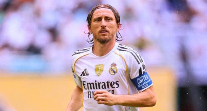 Luka Modric signs one-year deal with AC Milan
