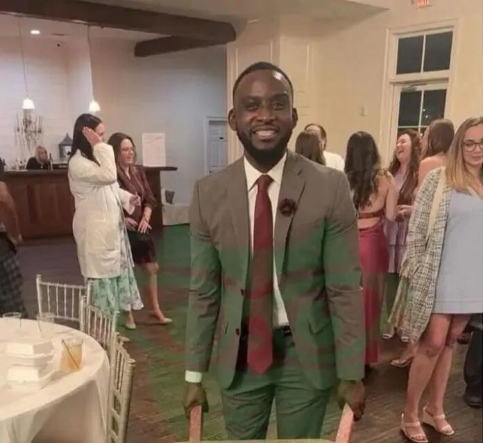 Nigerian doctor makes history in U.S., wins all eight residency awards, as programme director prostrates to celebrate him (video)