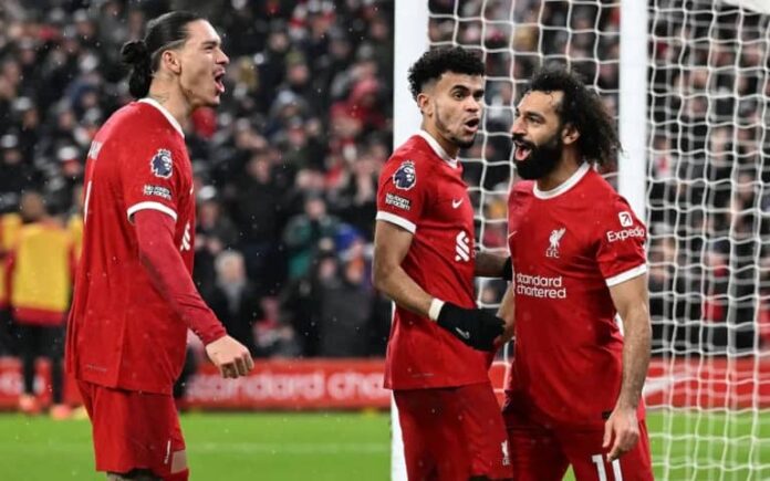 Mohamed Salah slams Liverpool fan page for 'disrespectful' post targeting Núñez, Díaz